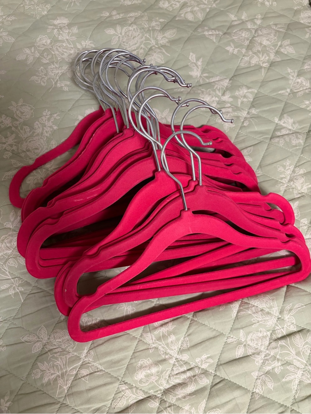 Kids Non-Brand Velvet Slim Hangers - Hot Pink (Set of 23)